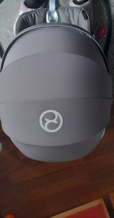 Vendo Ovo Cybex + base isofix