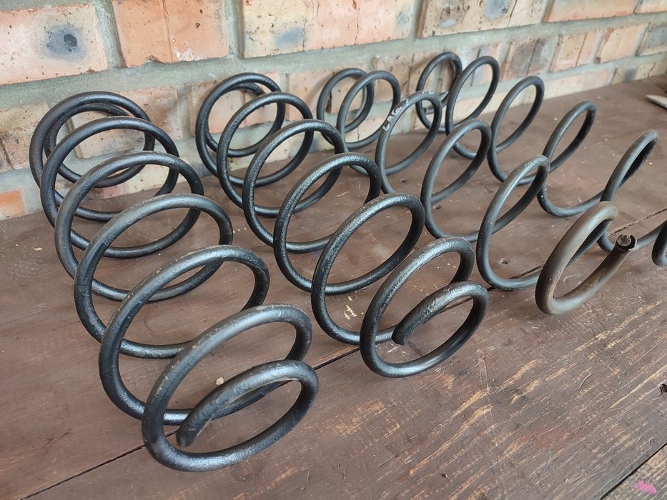 Пружина задня зад laguna 3 лагуна 3