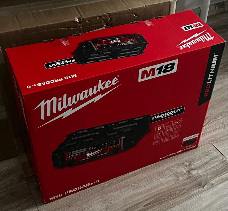 Milwaukee radio M18 PRCDAB+-0 Bluetooth z ładowarką PACKOUT