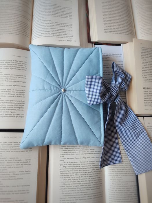 М'який чохол для книги (або планшету)