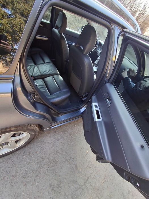 Продам volvo v50 2011року