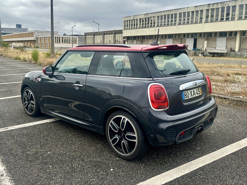 MINI Cooper JCW (Auto) 231cv