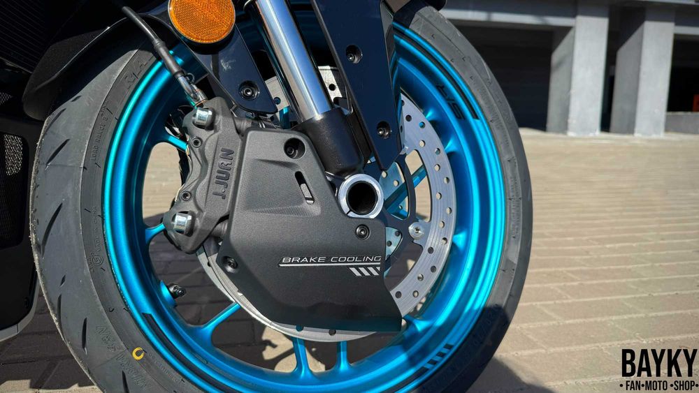 Мотоцикл CFMOTO 675SR-R