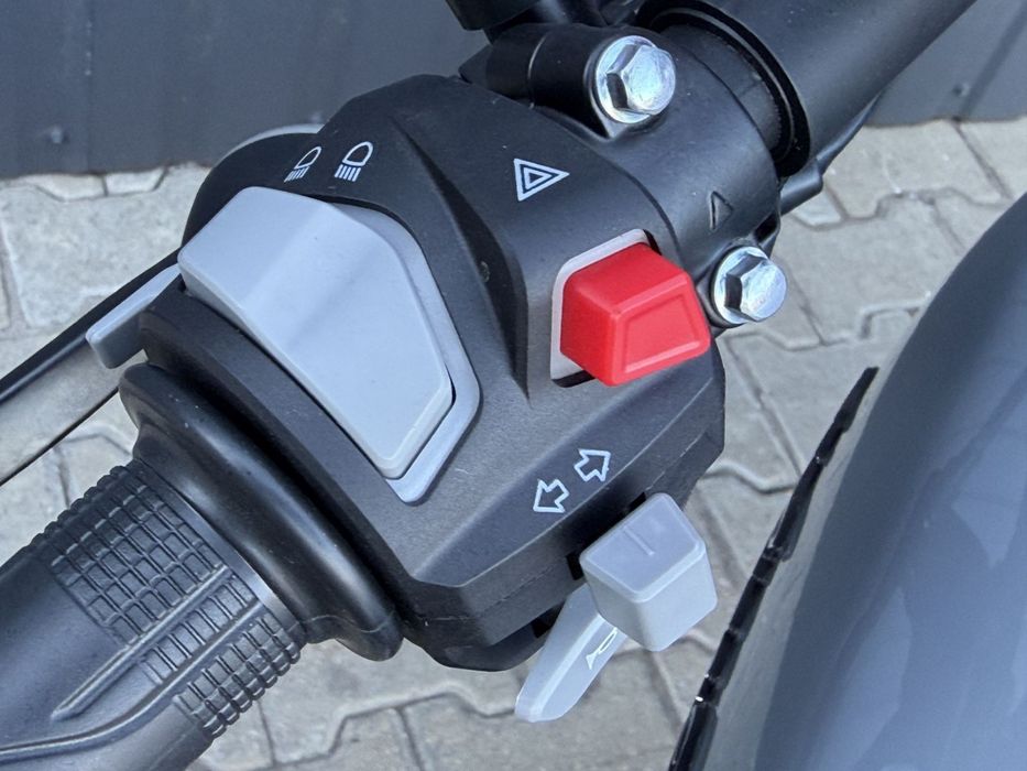 Мотоцикл Круїзер (чоппер) LIFAN V400