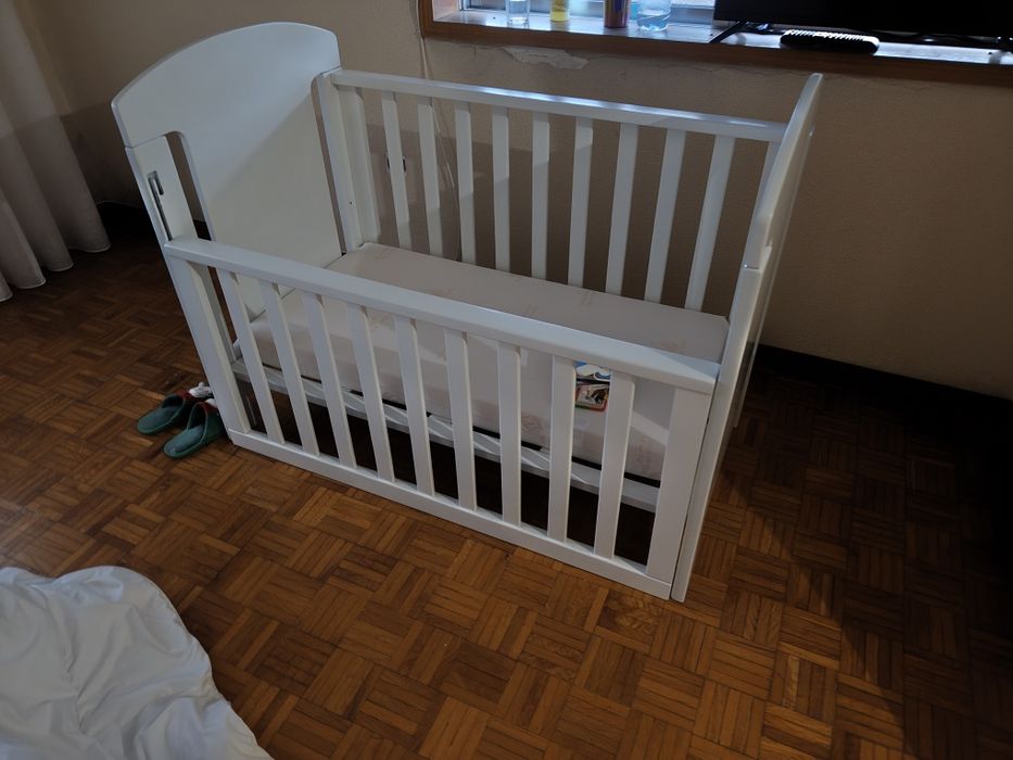 Verso criança em madeira maciça lavado a branco