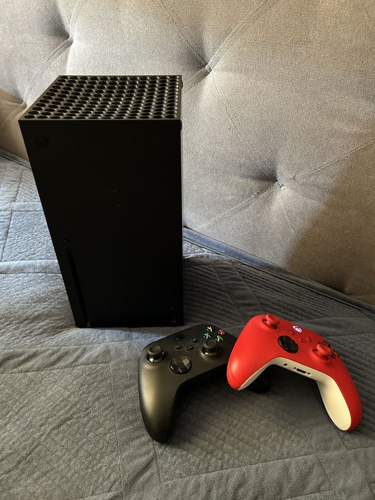 Продам Xbox Series X 1Tb + акаунт з іграми