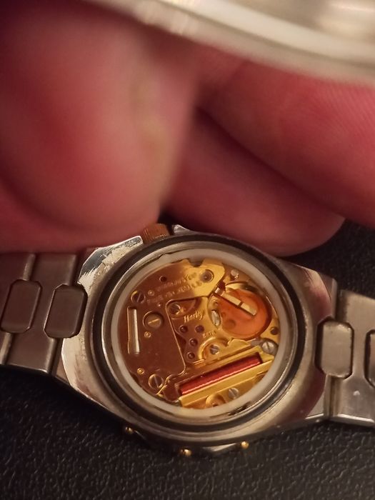 Zegarek damski kwarcowy