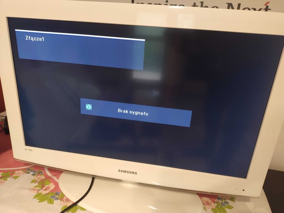 Telewizor Samsung biały 32cale