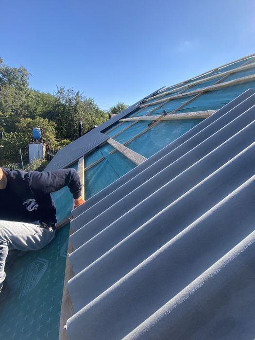 Покрівельні роботи. Заміна шиферу