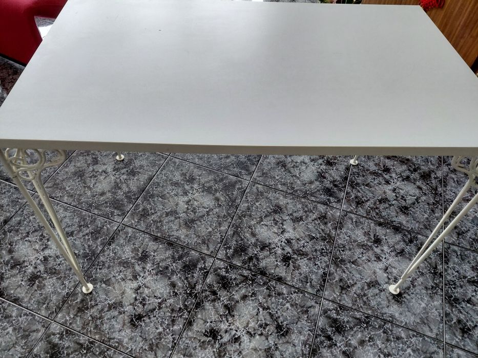 Mesa branca  lacada super linda