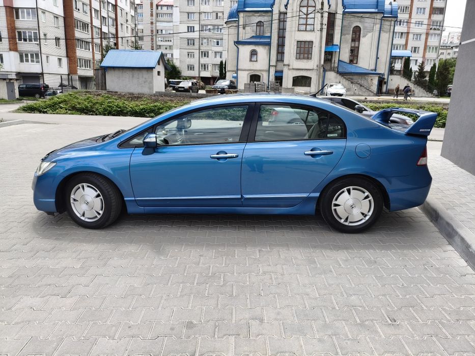 Honda civic 4d Hybrid 8 покоління 1.3 i-Vtec IMA