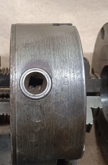 Токарнй патрон 160,обратные кулачки , токарный станок ИЖ 1ИС611В