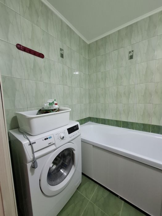 Продаж 2 кім.квартири. Намив. Лазурна