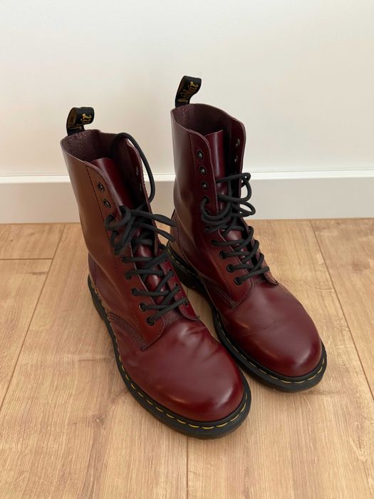 Bordowe buty Dr Martens r.38