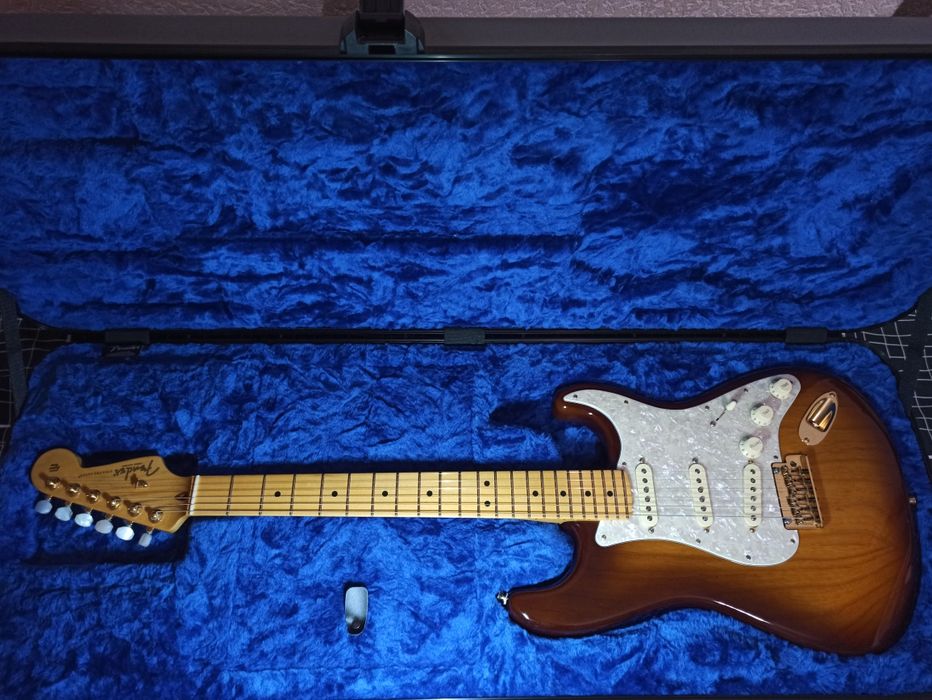 Fender American 75th Commemorative Stratocaster