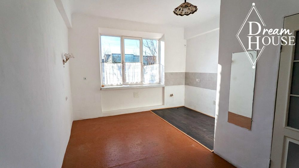 Продам кімнату в гуртожитку з власними зручностями