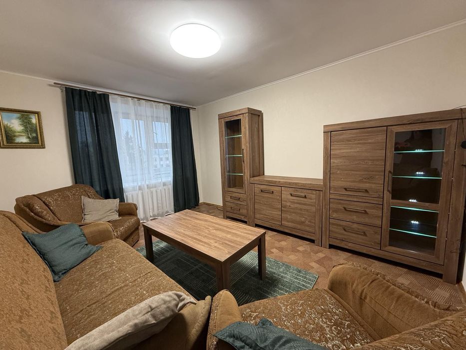 Здається двокімнатна квартира в ДОСах.