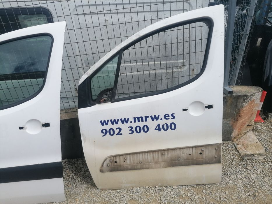 Porta frente Citroën berlingo ou peugeot partner de 2008 a 2018
