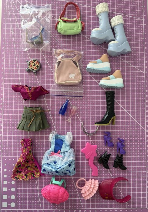 Лялькові аксесуари Bratz, Monster High та ін.