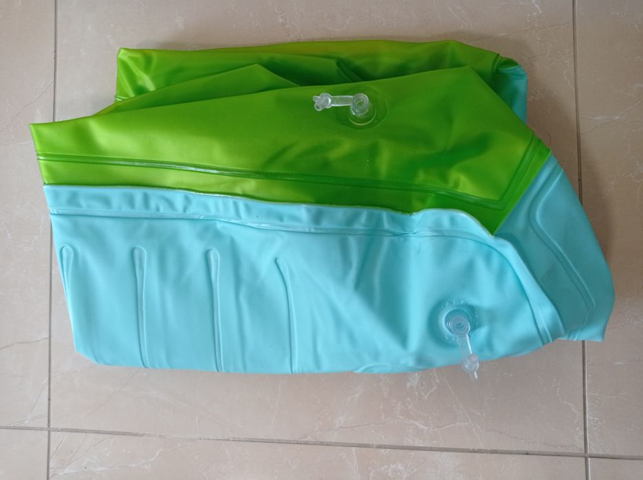 banheira insuflável de bebé Jané