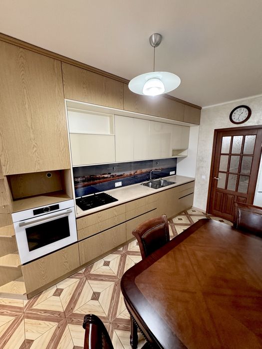 Продам квартиру 100 м2  автономное отопление