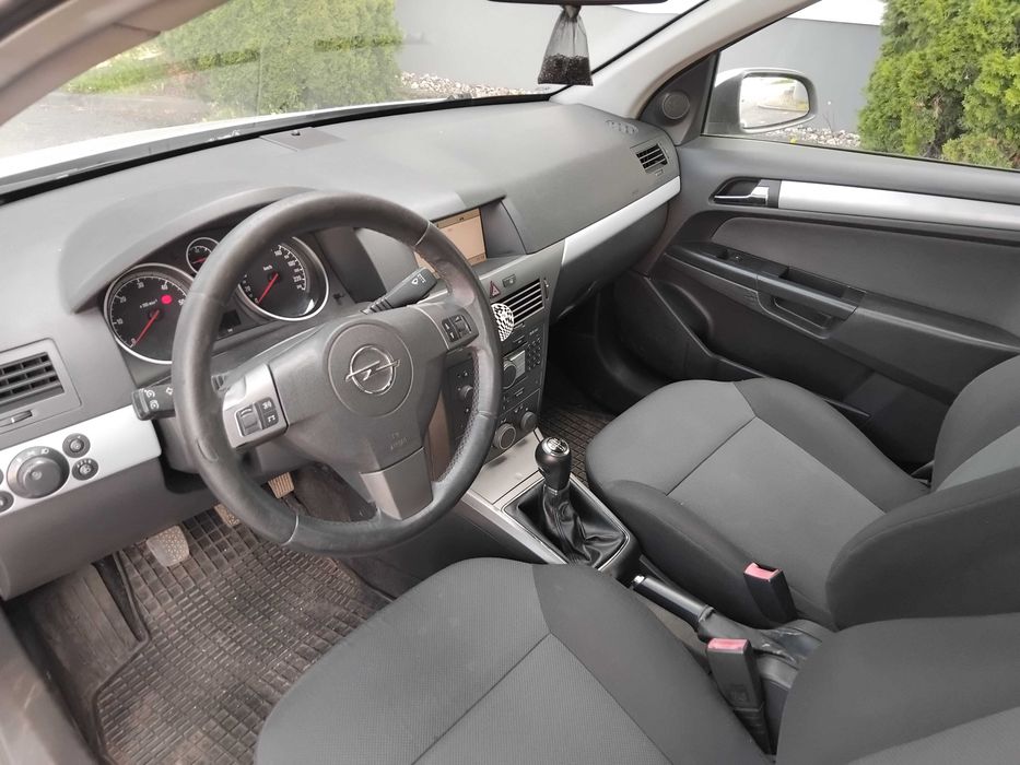 Opel Astra 1.7 CDTi 2005r.