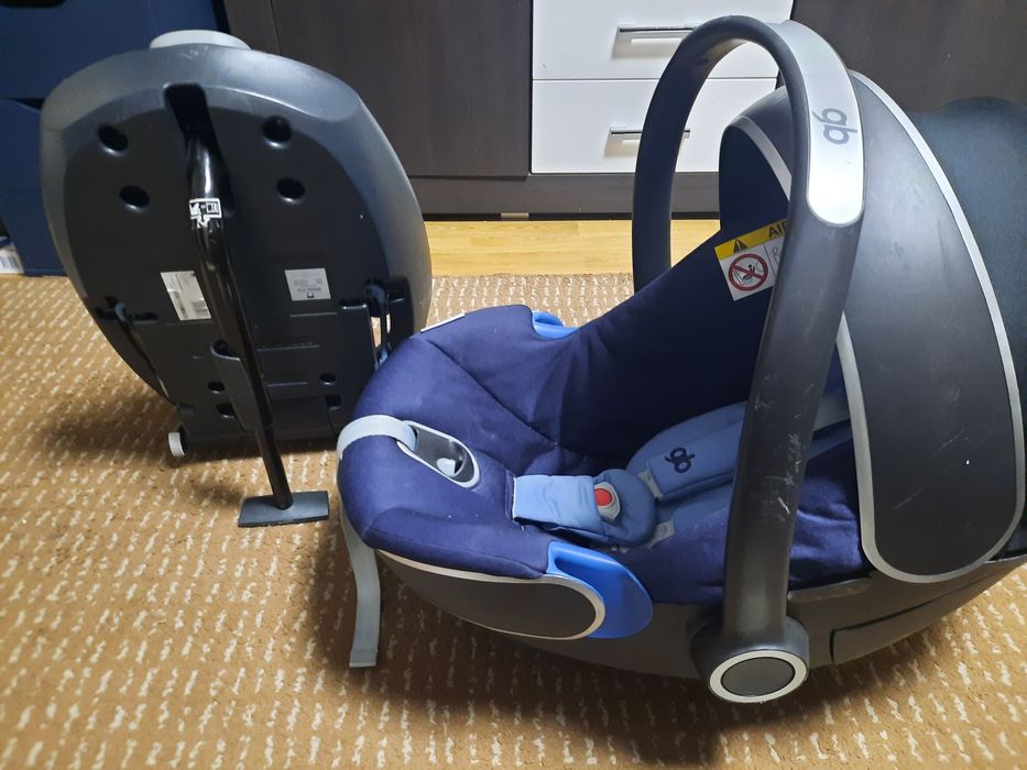 Fotelik samochodowy gb Idan + baza ISOFIX gb BASE-FIX (zestaw)