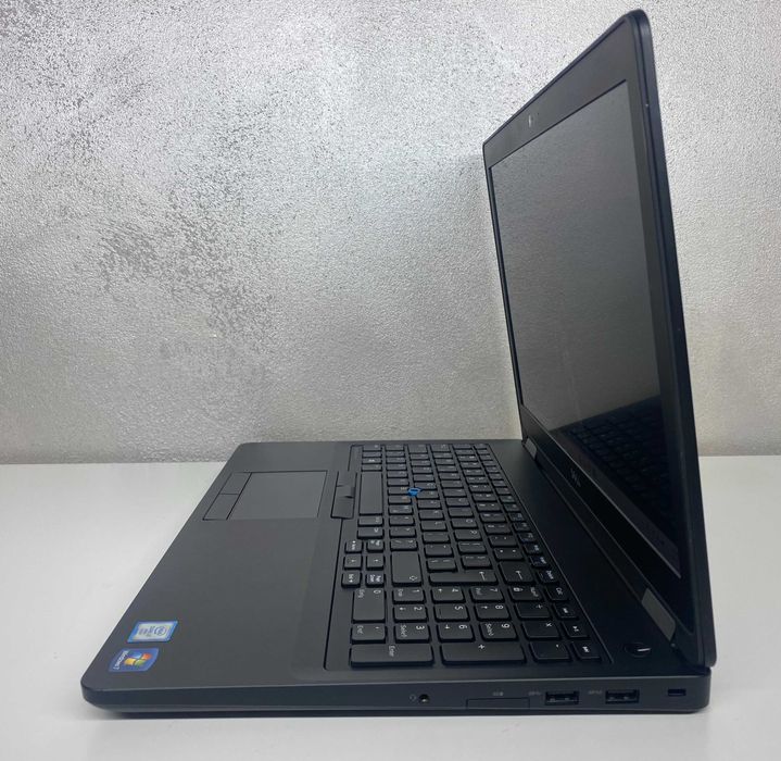 Dell Precision 3510 i7-6820HQ 16GB 256SSD FirePro W5130M W11