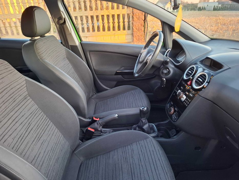 OPEL CORSA D 1.4 16V 2014 rok klima elektryka serwis z Niemiec opłacon
