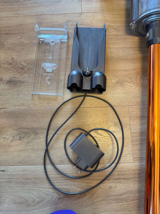 Dyson v10 Absolute
