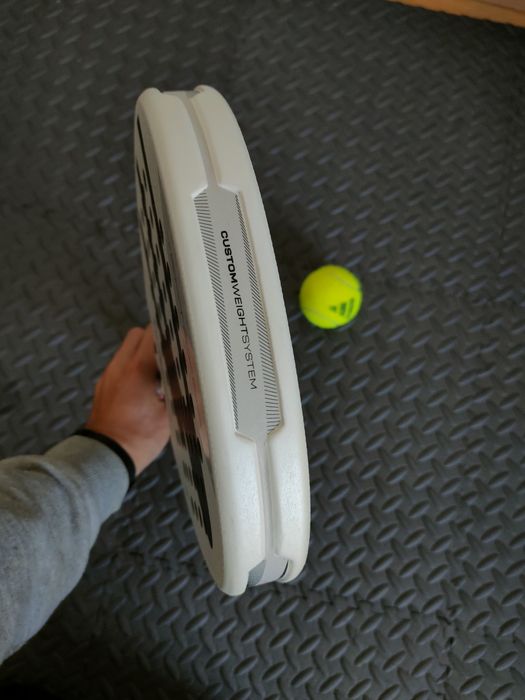 Raquete Bullpadel Vertex 05 2026 nova (6.5h de uso)