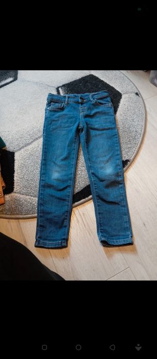 Spodnie jeans 122/128
