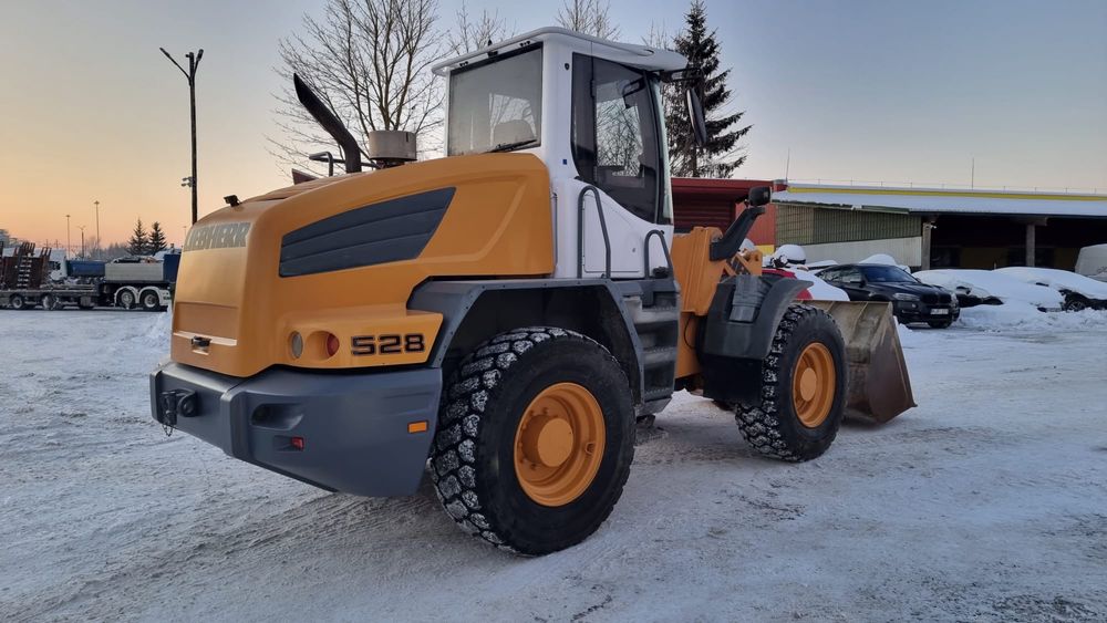 Фронтальный погрузчик Liebherr 528, 2011г