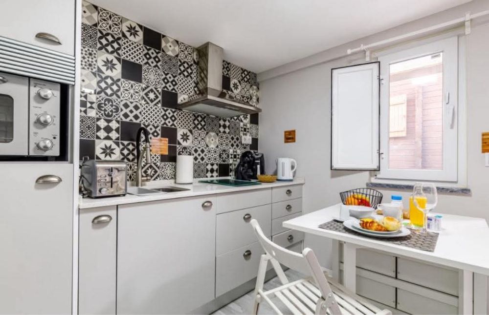 Estudio T0 - Totalmente equipado em Alojamento