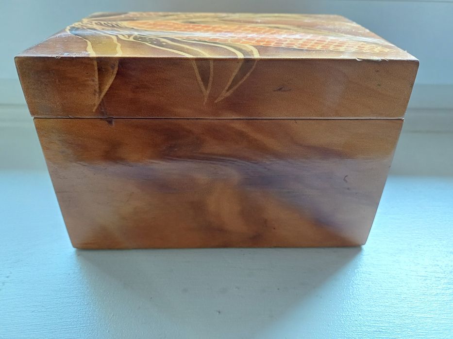 Drewniana szkatułka z Filipin