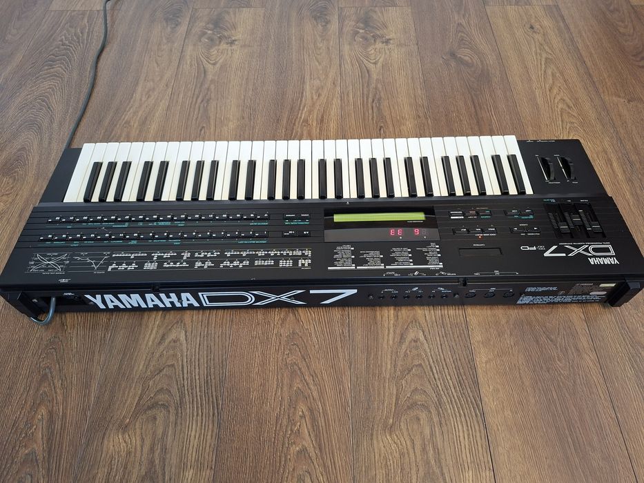 YAMAHA DX 7 II FD ponadczasowa legenda