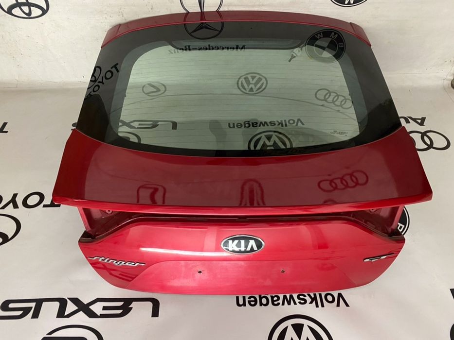 Kia Stinger GT 3.3 бампер кришка багажника стопи підсилювач бампера