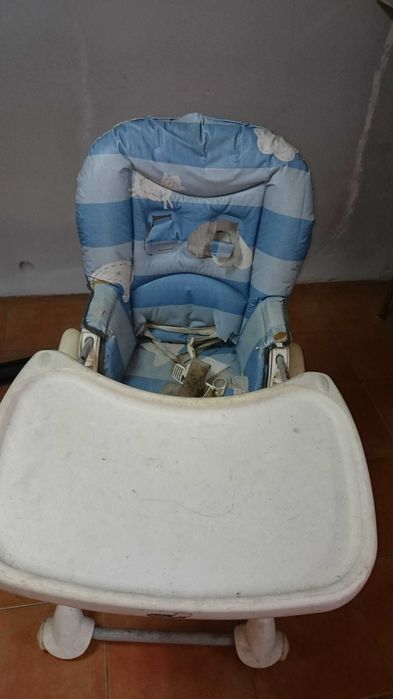 cadeira para bebe comer a mesa