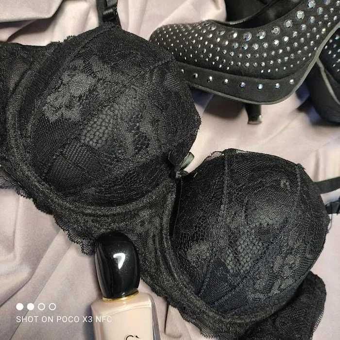 Biustonosz Bardotka push-up 70/75/80B czarny