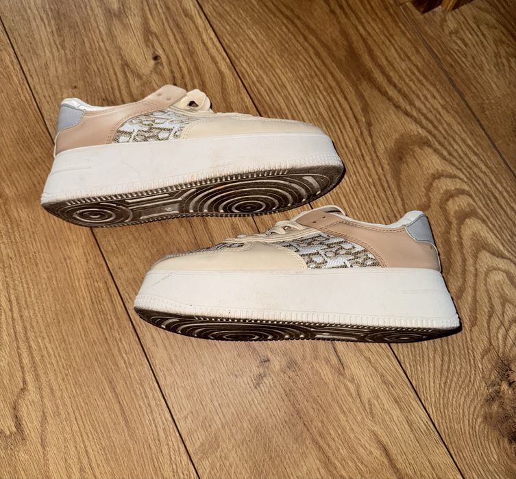 Beżowe Sneakersy Na Platformie