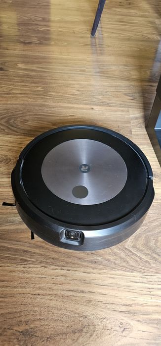 iRobot Roomba j7+