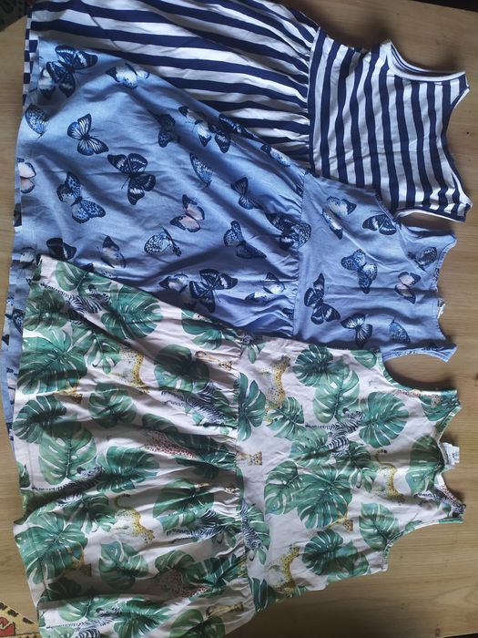 3 używane sukienki H&M r. 110/116