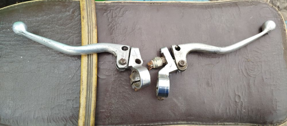 Вижимні ричаги (курки) Днепр-11, 16