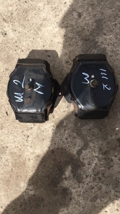 Подушки мотора Мітсубісі Паджеро Вагон Mitsubishi Pajero Wagon