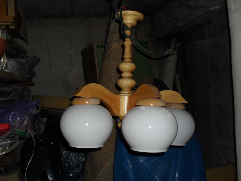 Sprzedam żyrandol- pięcio-ramienny