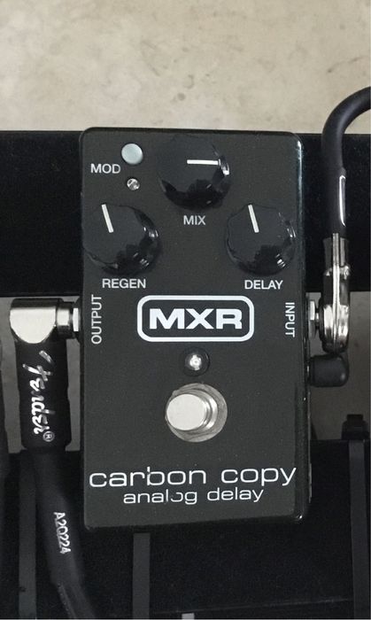 Pedais Boss Super Over Drive e MXR Carbon Copy