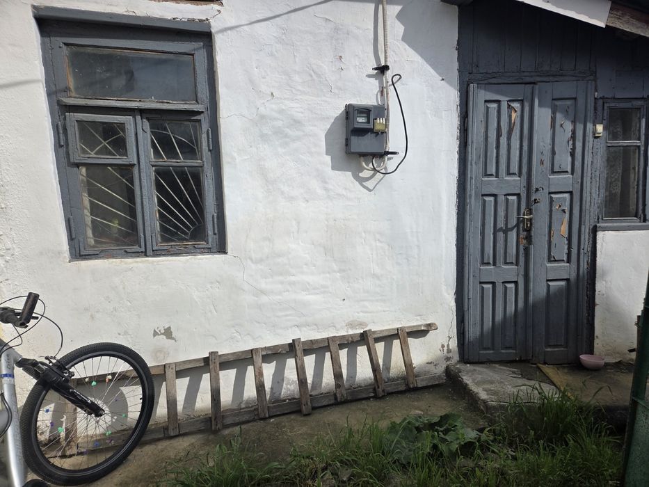 Продам 3-кімнатну квартиру. Вул.Покровська,25.