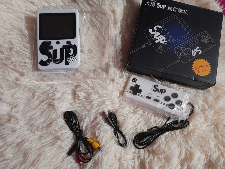 Consola com 500 jogos instalados