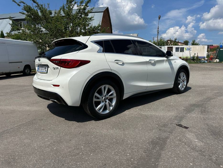 Infiniti QX30 2017