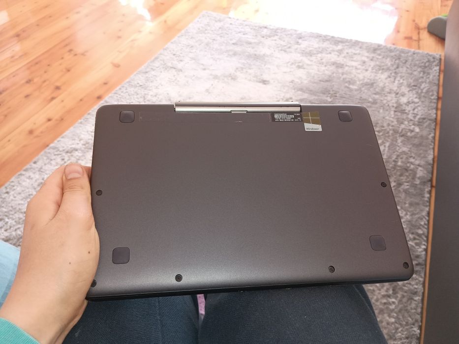 Tableto-laptop ASUS